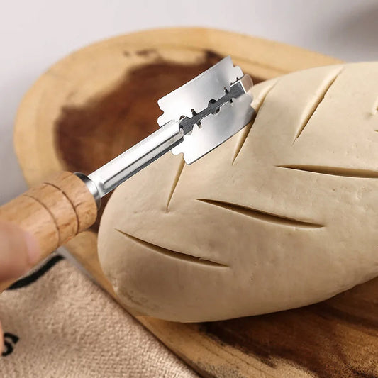 Brotmesser aus Edelstahl & 5 Ersatzklingen
